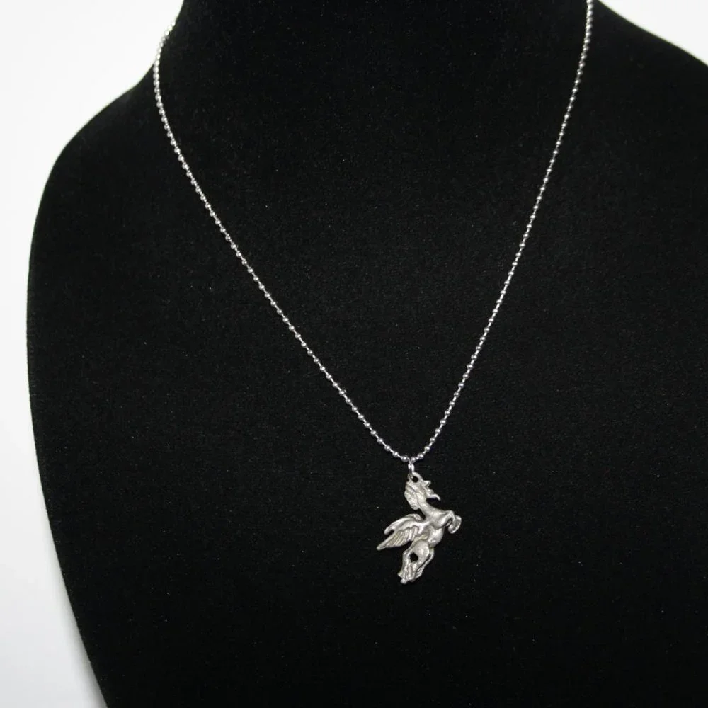 Vintagejelyfish 🪐🐎 silver